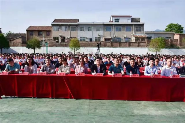 校园动态‖青春献礼二十大 强国有我新征程——潼关县城关二中成功