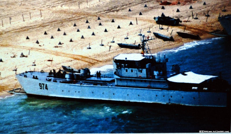 068,069两型登陆艇也差不了多少;271型登陆艇也只有约100吨的满载排水