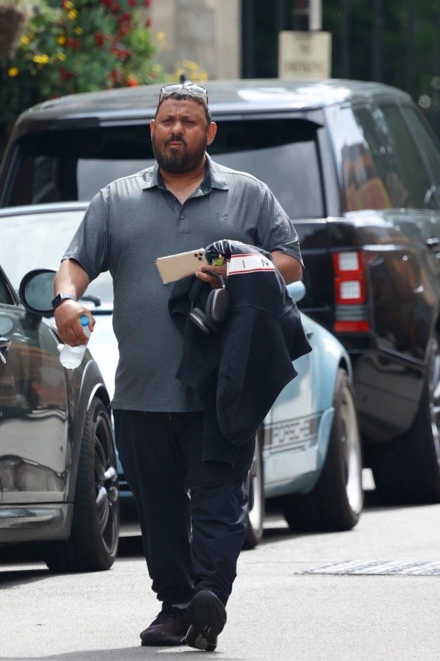 拳坛王子哈梅德身价近5亿,开百万跑车,无奈体重增加1倍,不敢认