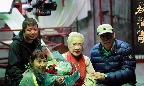 抗癌56年 秦怡百岁安详离世 17岁被逼婚 照顾二婚出轨丈夫年 腾讯新闻
