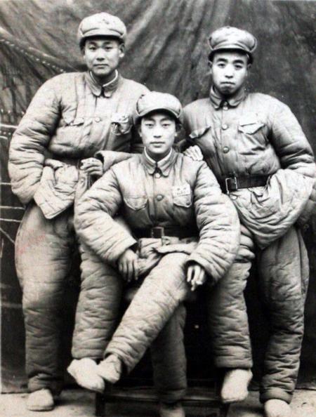 刘学基:正军职中将,原宁夏军区司令员,参加了第一至第四次战役