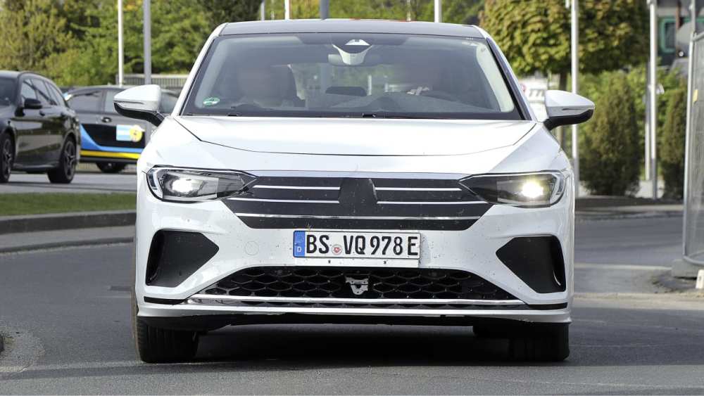 在绘制上基本延续了id系列此前车型的家族风格,上方有大众车标,引出了