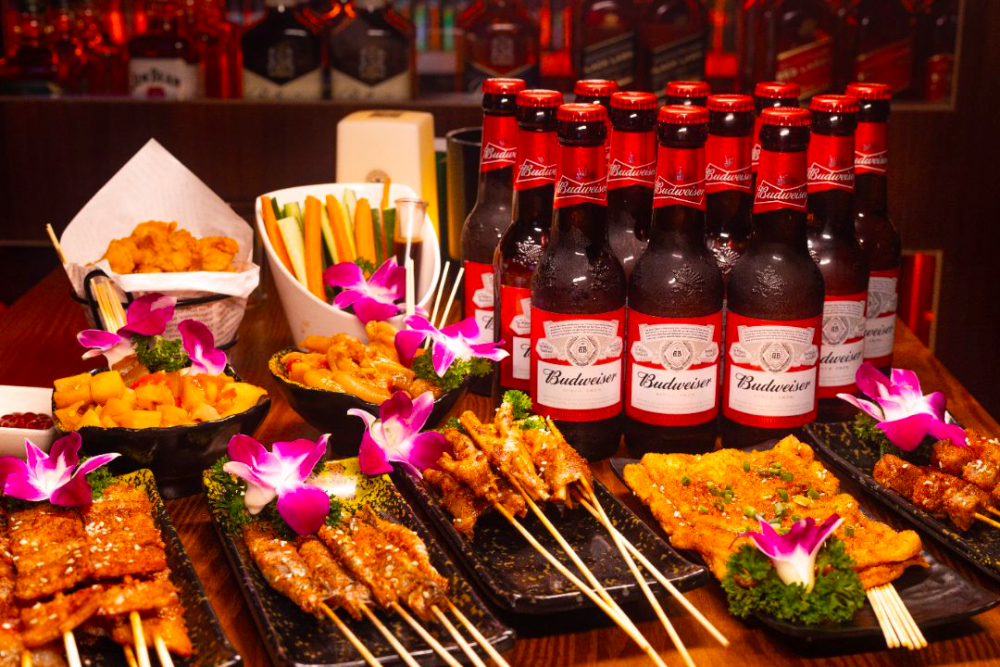 烧烤,啤酒……承包今晚的快乐时光!