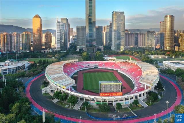 广州天河体育中心,打造体育运动殿堂,全民动起来 感受体育乐趣