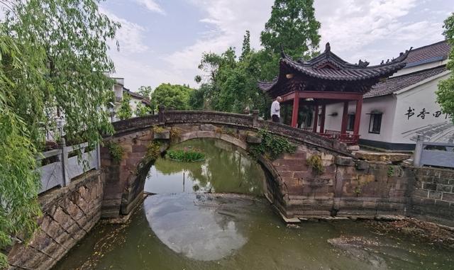 6,万善桥(第七批国保)永安桥,位于湖州市德清县下渚湖街道下杨村,始建