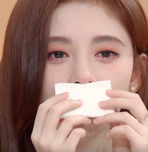 鞠婧祎流泪瞬间插图3