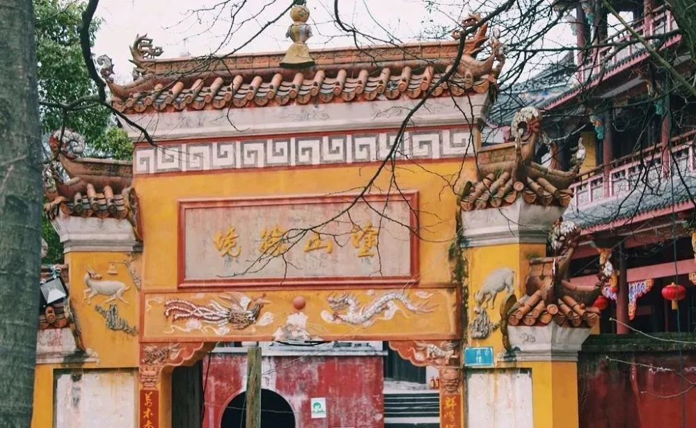 白居易的诗涂山寺独游里写的涂山寺到底在哪儿