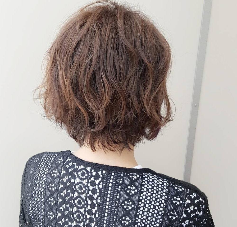 女人40岁,发型这样剪,利落时尚显年轻_腾讯新闻