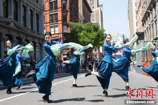 美国纽约举行舞蹈游行多元文化大秀街头excel数据处理小技巧