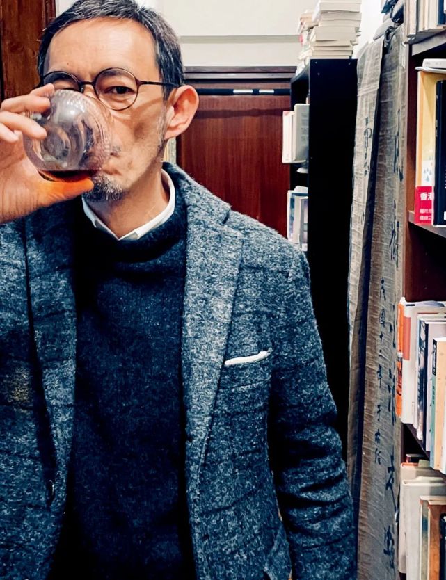 马家辉:大叔,浪子,作家和10秒的感伤