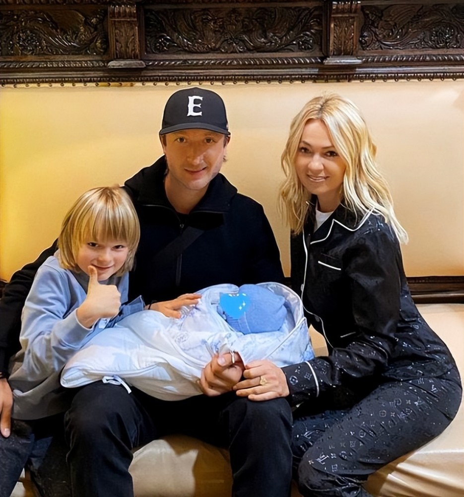 普鲁申科被拒绝访日 他和他儿子均从海报里被删除_腾讯新闻