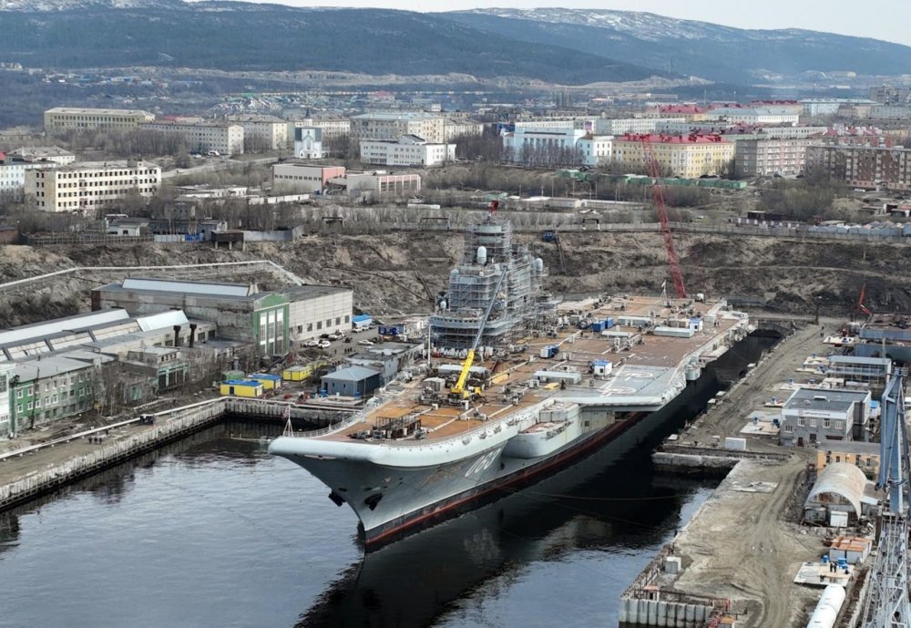 时隔3年俄唯一航母终于进船坞维修