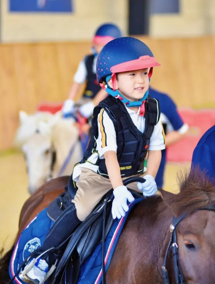 暑期安排2022少年骑兵马术夏令营火热上线