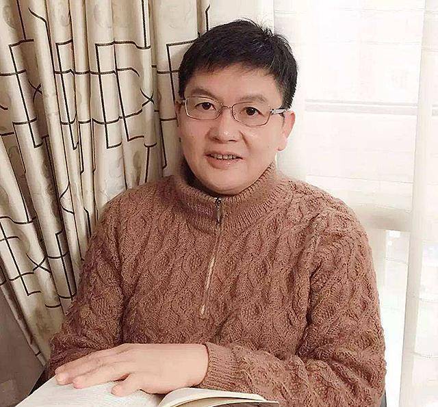 复旦大学教授冯玮歪曲历史言辞污秽为何还没被复旦开除