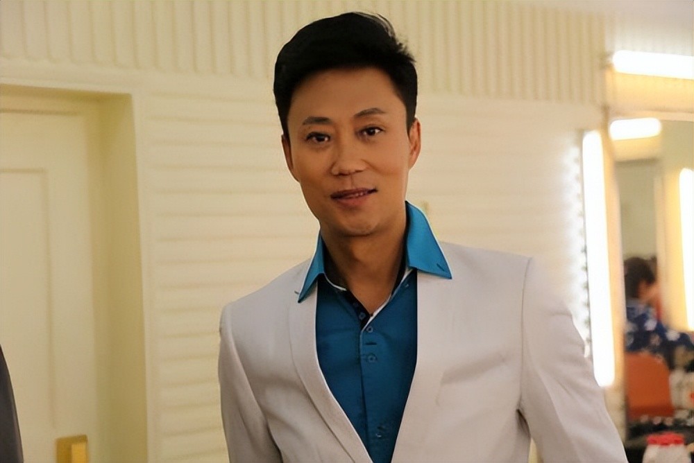 歌手耿为华和粉丝离婚后决定不再结婚51岁依旧单身