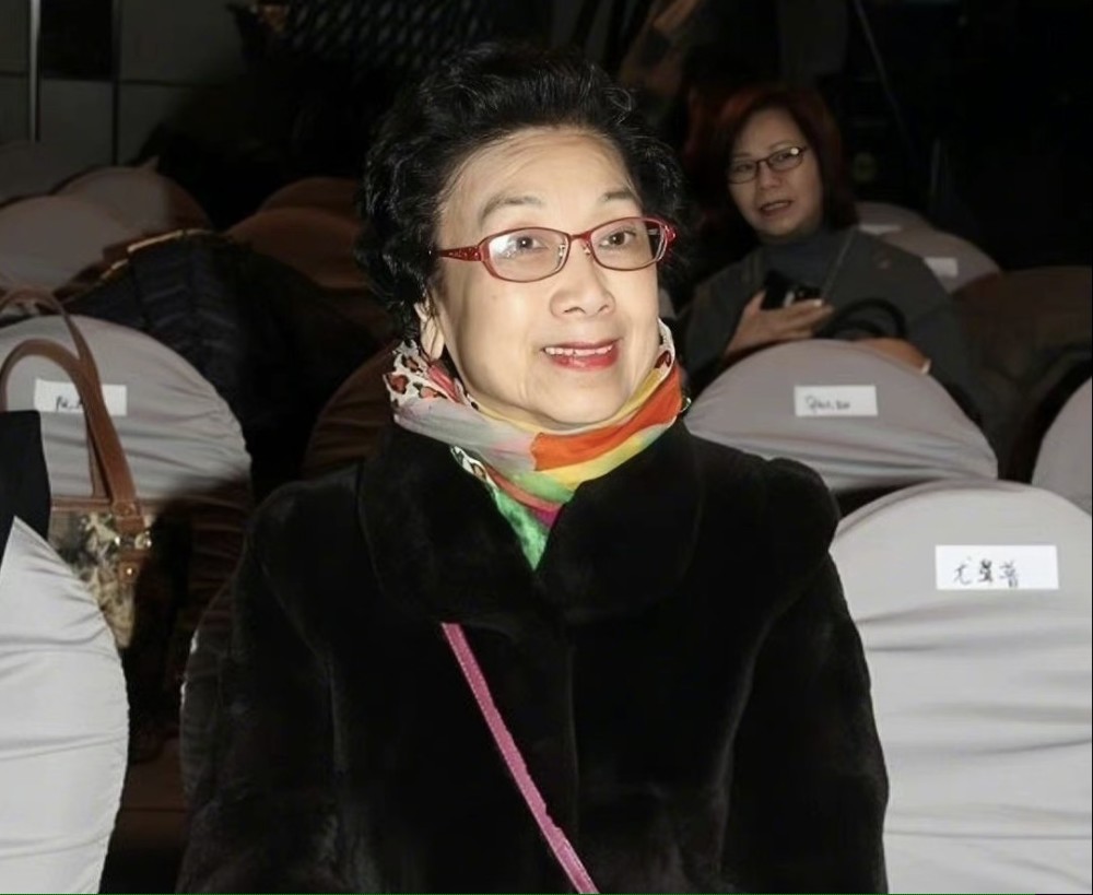 香港粤剧名伶任冰儿去世享年91岁连周星驰都借鉴过她的形象