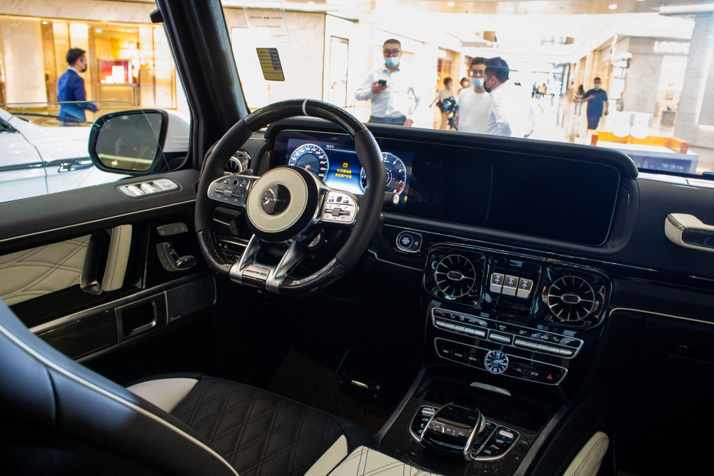 内饰的效果也不用多说,简单一句话就是"只有你想不到,没有迈莎锐用不