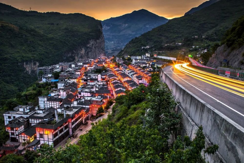 信息来源:@昭通市航空旅游集团有限公司平台编辑:盐津县融媒体中心