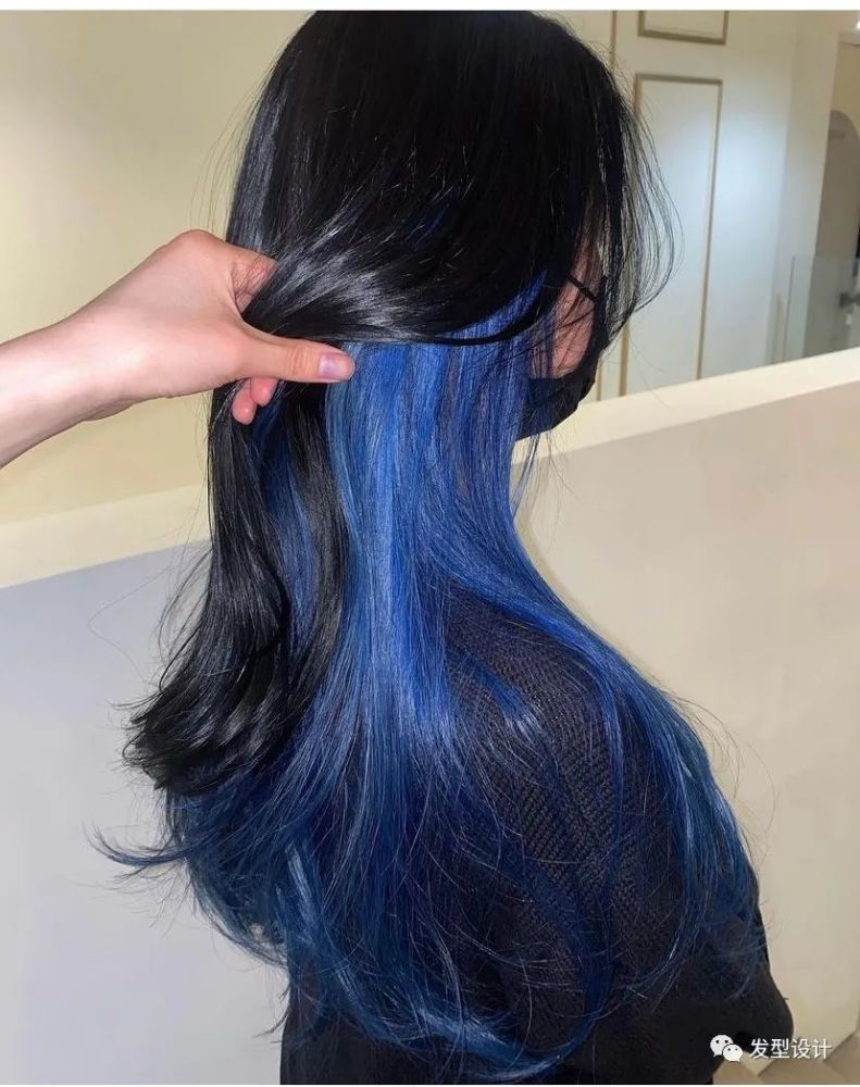 迷人又个性亮眼隐藏染中长发
