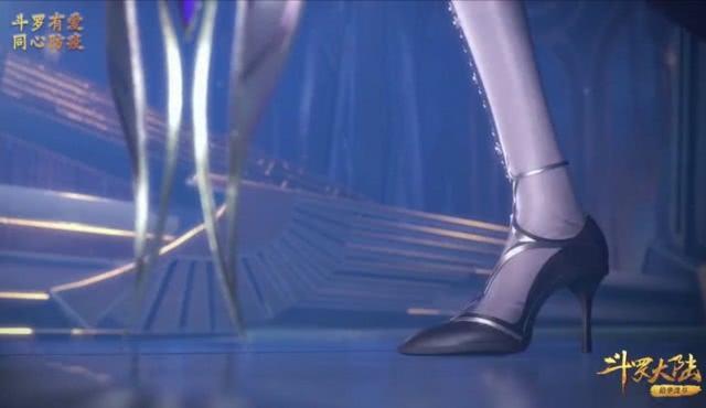 斗罗:小舞和比比东鞋子大比拼,同穿黑色高跟鞋,还是小舞胜