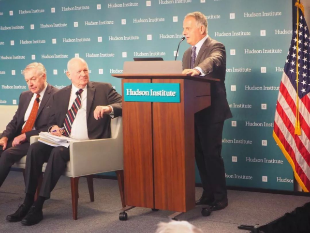 蓬佩奥余茂春升官了美国智库成立中国中心两人将专心反华