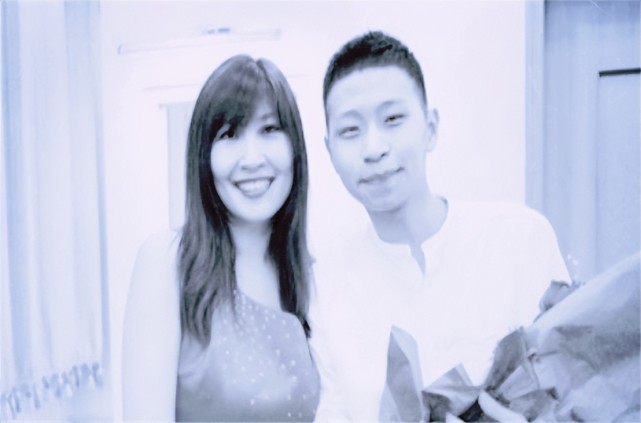张蔷:事业巅峰退圈结婚,两段婚姻两个孩子,54岁归来依旧是女王