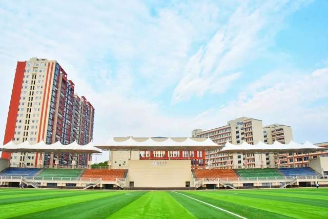 校长室云龙教育集团旗下现有教育品牌:天易高级中学天易初级中学云龙