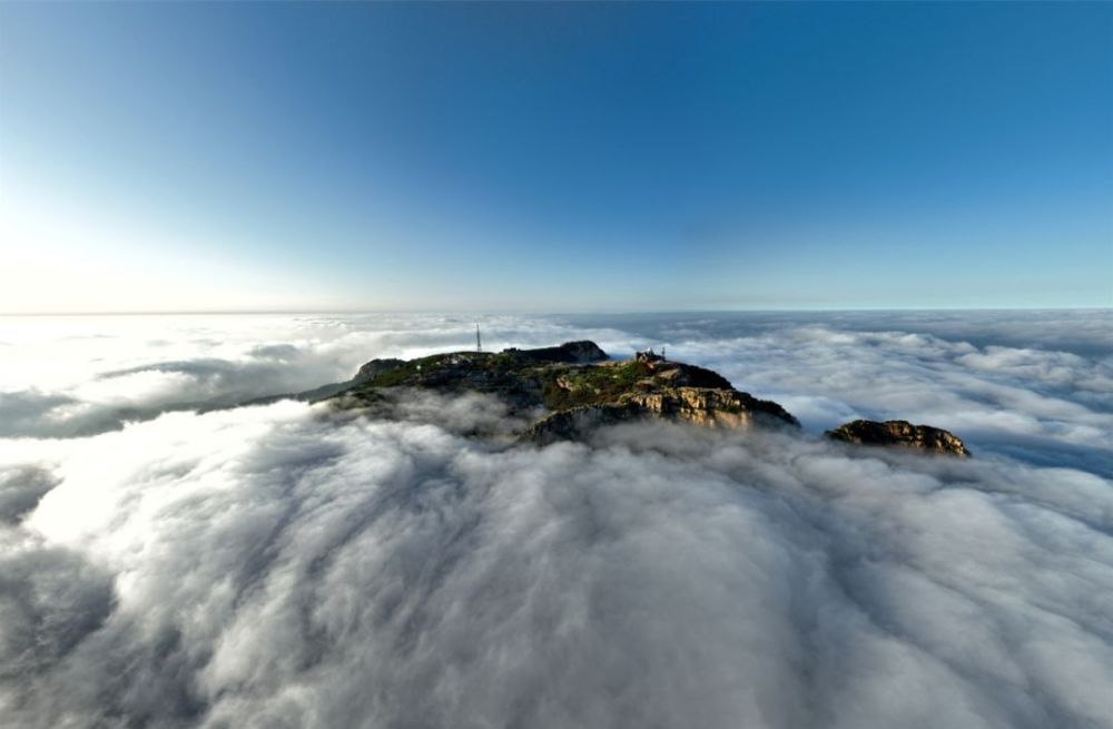 绝美泰山云海宛如人间仙境