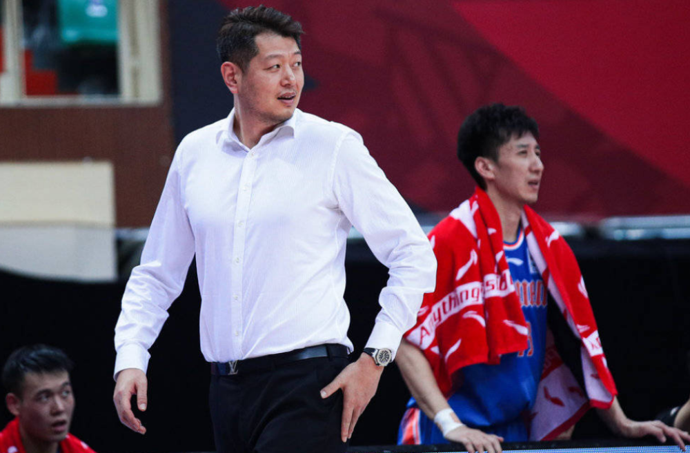 正式官宣莫科担任冠军球队主教练未来让人期待