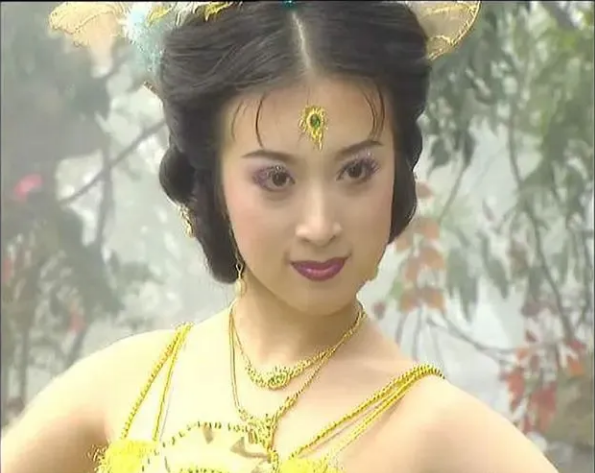 金巧巧虽然在拍摄《西游记》之前就已经活跃在娱乐圈了,但是细数她