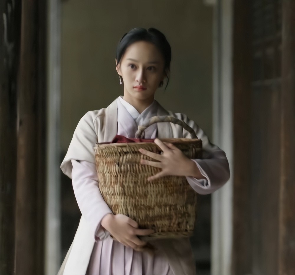 《知否》卫小娘的丫鬟小蝶,看着忠心,其实是个猪队友_腾讯新闻