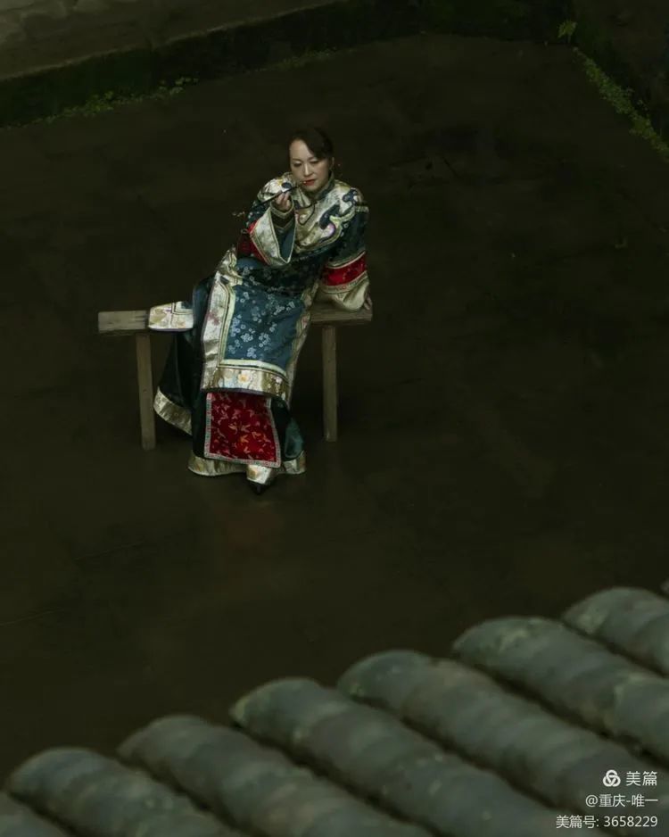 人像摄影锁清秋