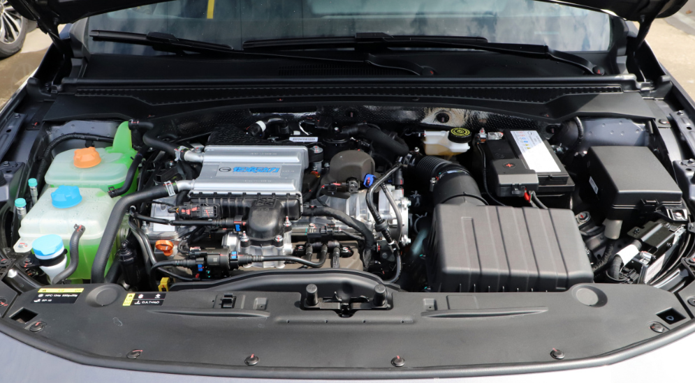 国产小钢炮试驾广汽传祺影豹