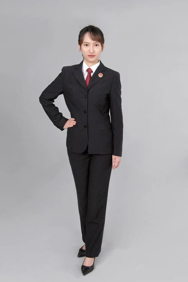 普陀区检察院徐丽春获评"全国青少年普法教育优秀辅导员"