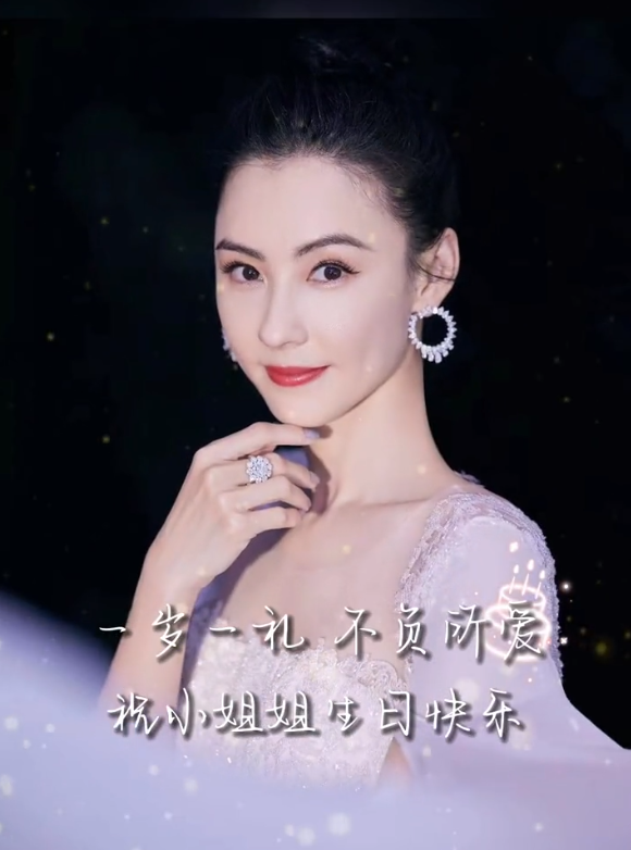 张柏芝42岁生日晒与儿子们合照黎姿送黑森林蛋糕尽显姐妹情深