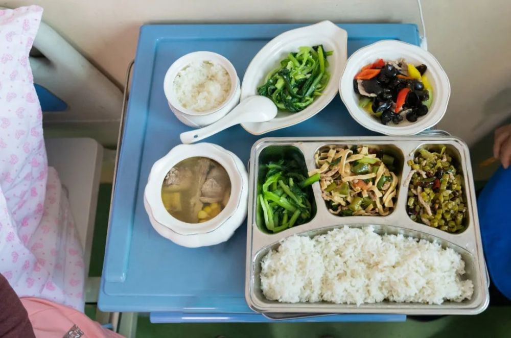 凯里这个医院为住院贫困患者送去帮助_腾讯新闻