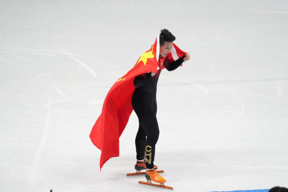 不懈奋斗，力争上游｜北京冬奥会奏响“一起向未来”的最强音