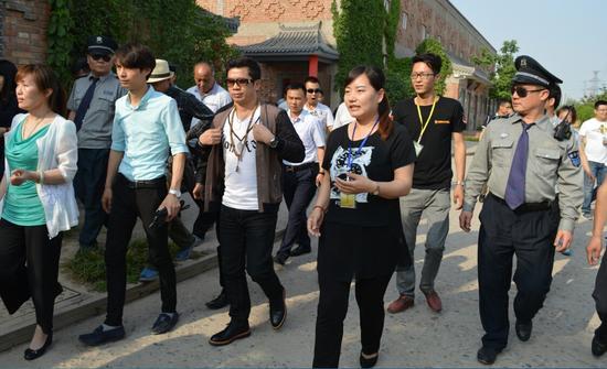 一首流浪歌爆红全国被誉为流浪歌手的陈星哪去了现状怎样