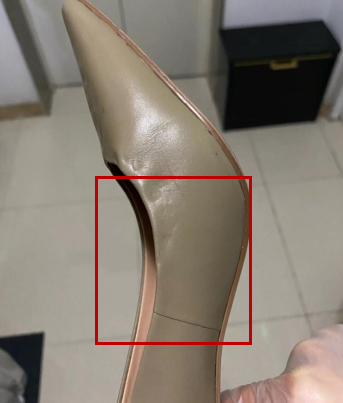 男子深夜偷拿高跟鞋被监控拍下住户报警后对方赔偿已和解