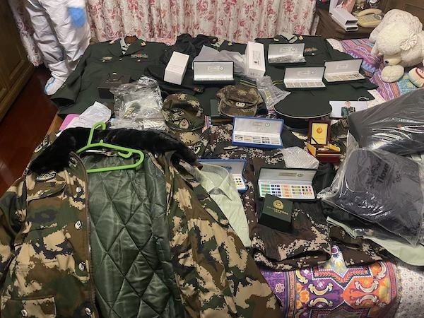 "正师级武警大校"在上海执行"秘密任务"?原是一男子摇撞骗入戏太深