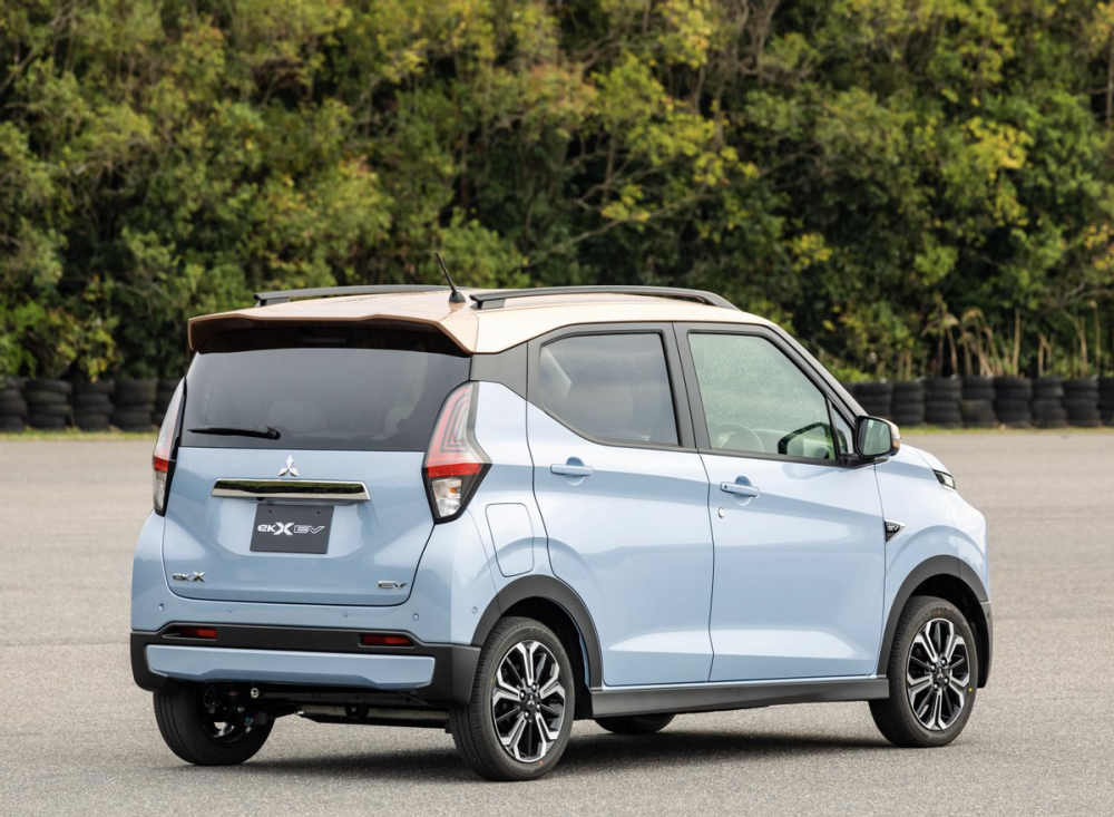 日系老头乐日产三菱纯电小车曝光压力给到宏光miniev