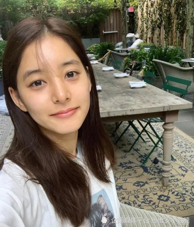 日本"新晋女神"新木优子凭颜值状态登上热搜,好肌肤高颜值离不开3个