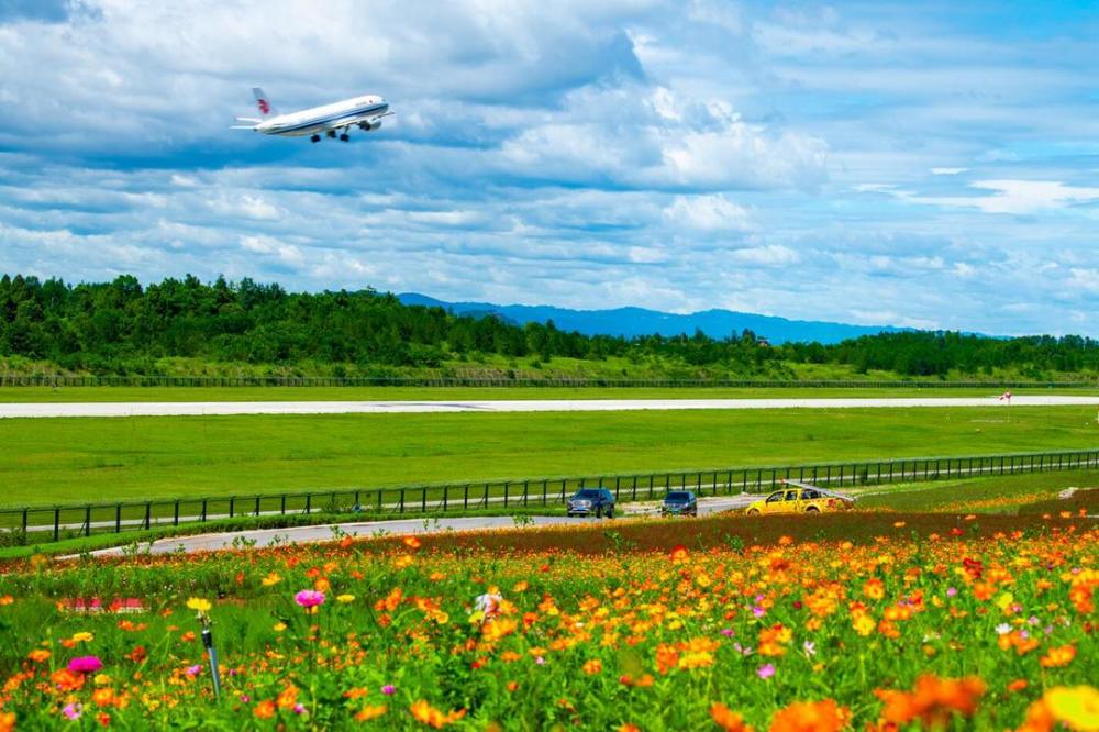 广元正加快推进剑阁,青川,苍溪,旺苍,朝天通用机场前期工作,同时在剑