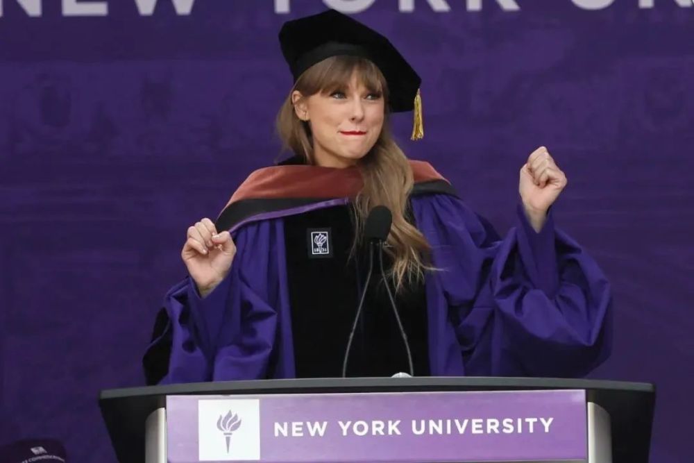 娱乐圈又多了一位女博士，她的毕业演讲为何刷屏？