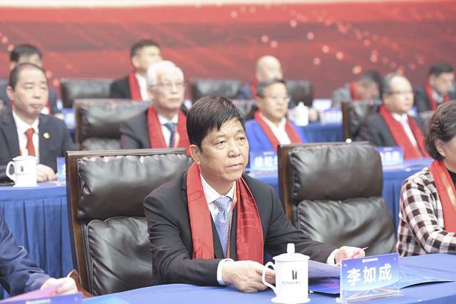 价值13亿的医院,雅戈尔又不捐了,老板父女身家117亿