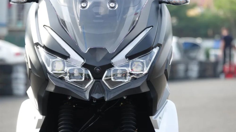 有性价比,搭载tcs的跨界踏板,大阳v锐 adv350 静态展示_腾讯新闻