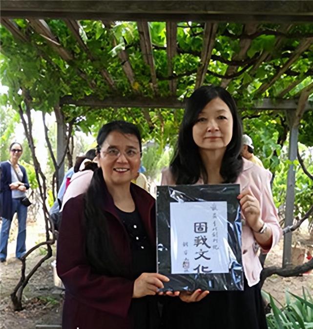 人生最美好的事情莫过于从事自己喜欢的事情并且一直乐此不疲,胡为美