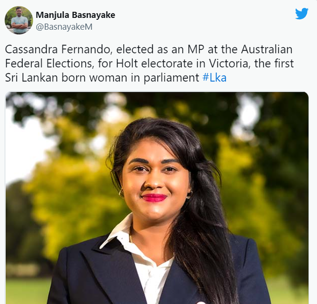 fernando于1999年11岁时移居澳大利亚,成为国会中第一位出生于