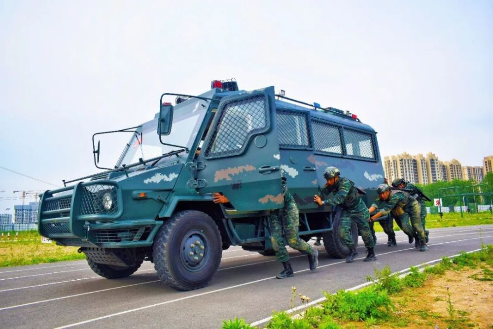 武警车 类型图片