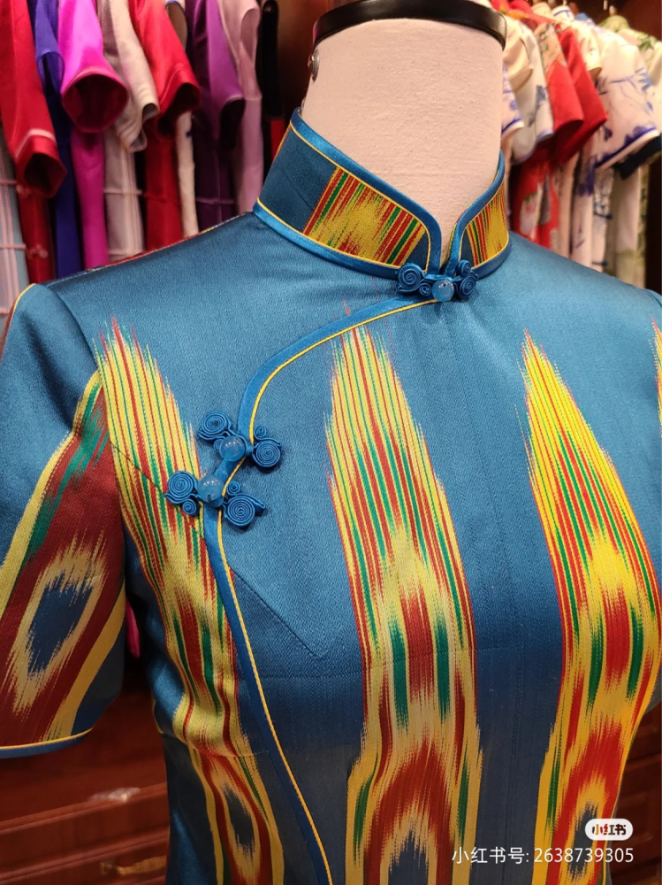 艾德莱斯绸告诉你美丽不止一面